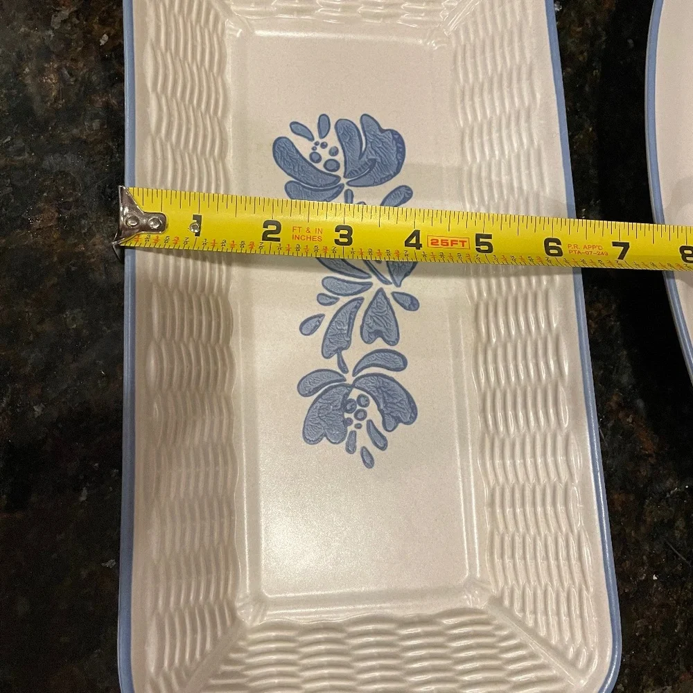 pfaltzgraff yorktowne bread plate